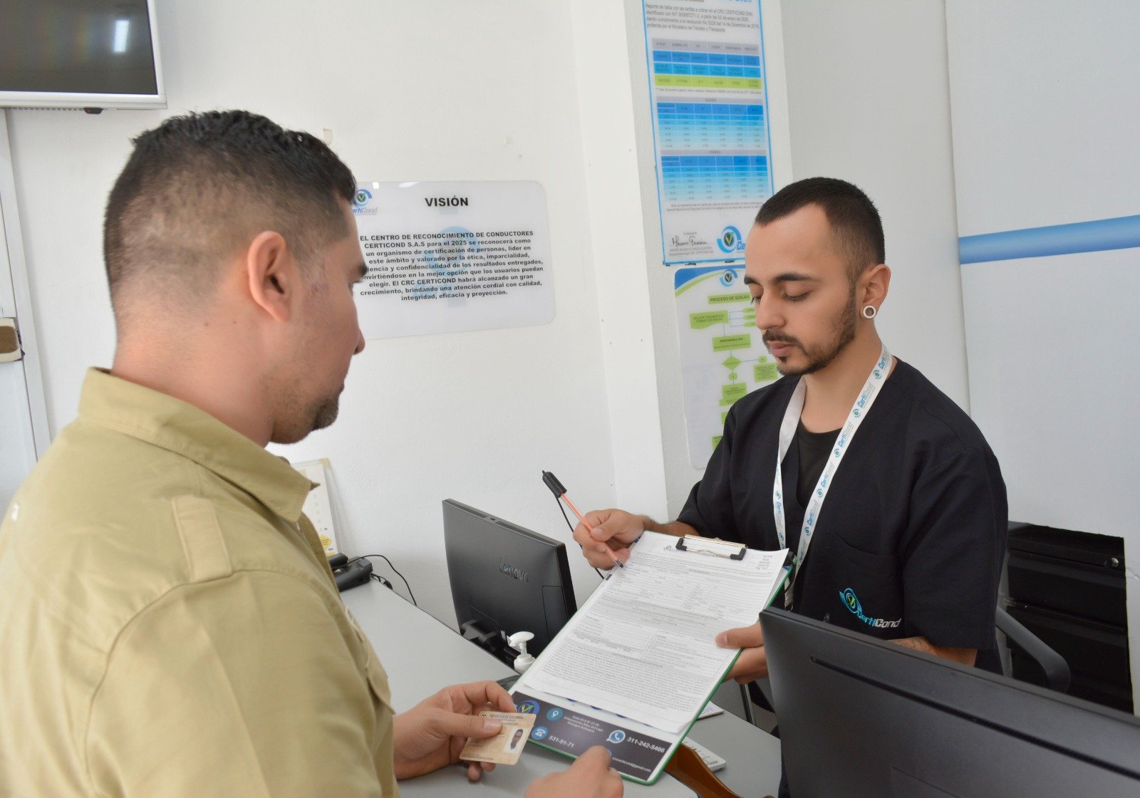 Consejos clave de seguridad vial para todos los conductores.